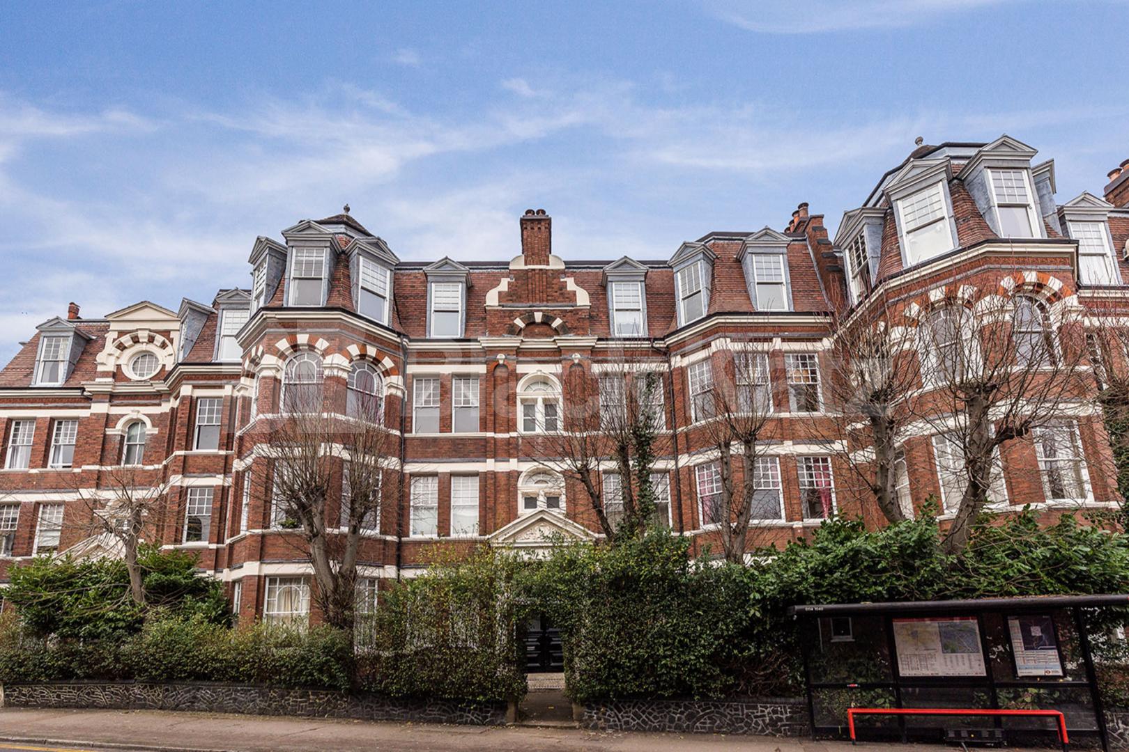 Stunning Mansion Block Seconds to Highgate Village and Archway tube zone 2  Linden Mansions, Hornsey Lane, Highgate